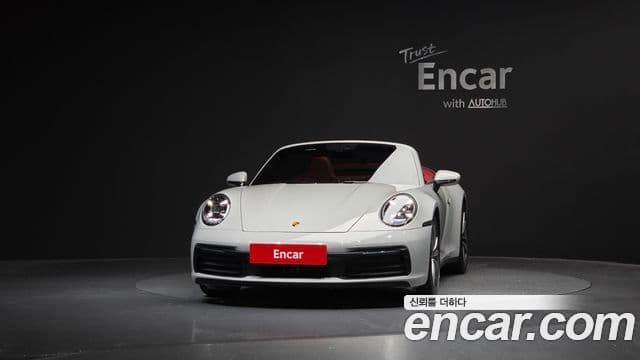 Porsche 911 (992) 3
