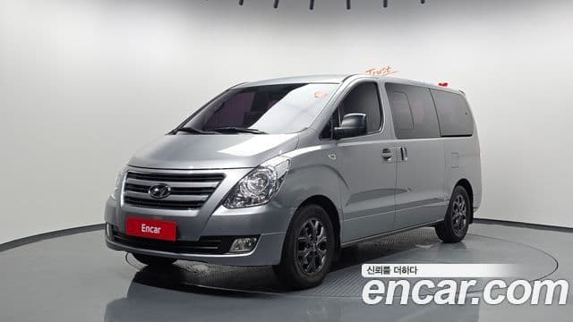 Hyundai Grand Starex 1