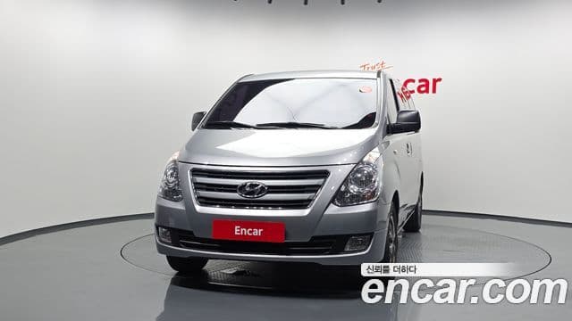 Hyundai Grand Starex 3