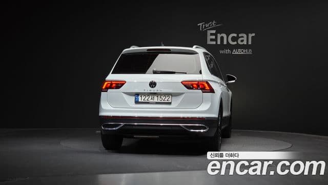 Volkswagen Tiguan 2nd Gen 4