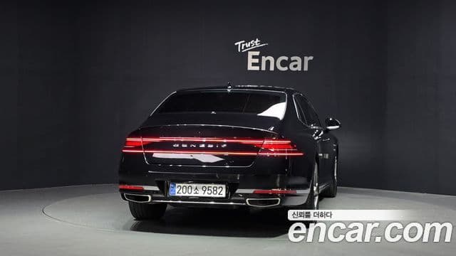 Genesis G90 (RS4) 3