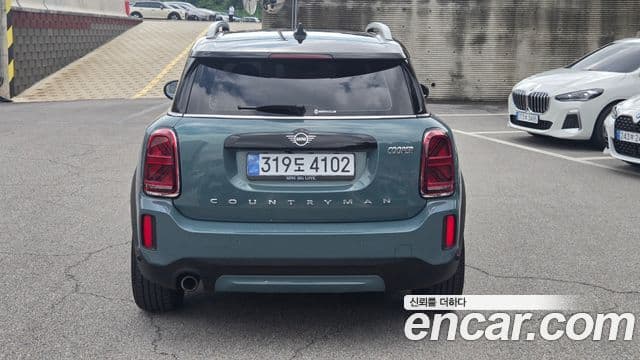 MINI Cooper Countryman 4
