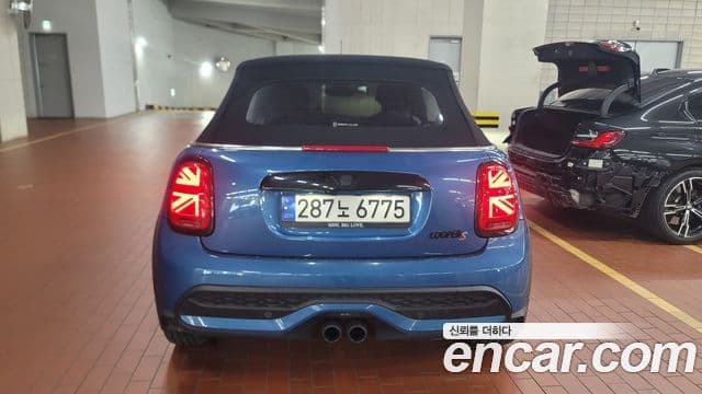MINI Cooper S Convertible 4