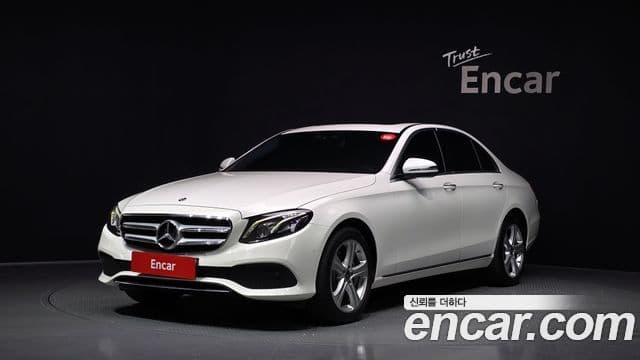 Mercedes-Benz E-Class W213 1