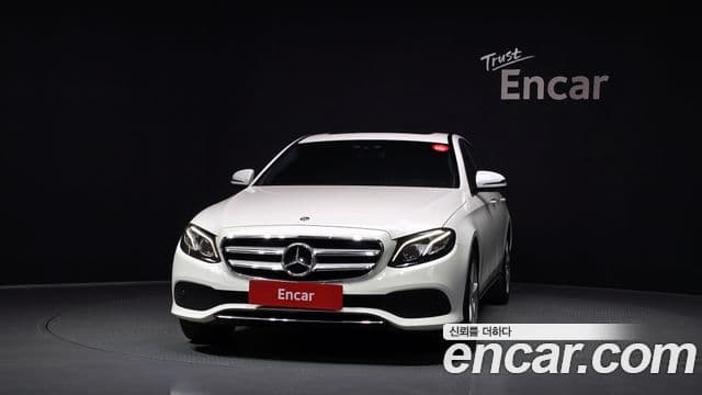 Mercedes-Benz E-Class W213 3