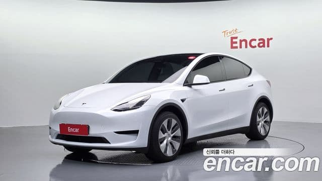 Tesla Model Y 1