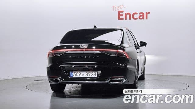 Hyundai The New Grandeur IG Hybrid 3