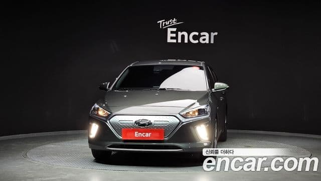 Hyundai The New Ioniq Electric 3
