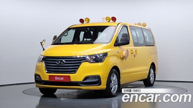 Hyundai The New Grand Starex