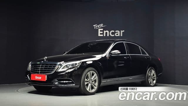Mercedes-Benz S-Class W222