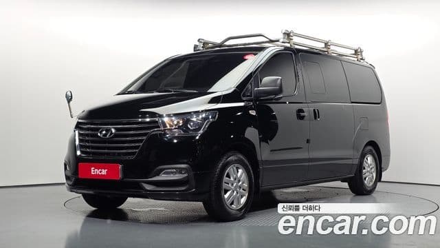 Hyundai The New Grand Starex