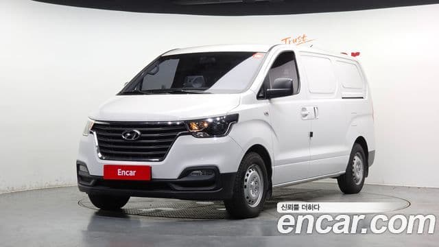 Hyundai The New Grand Starex