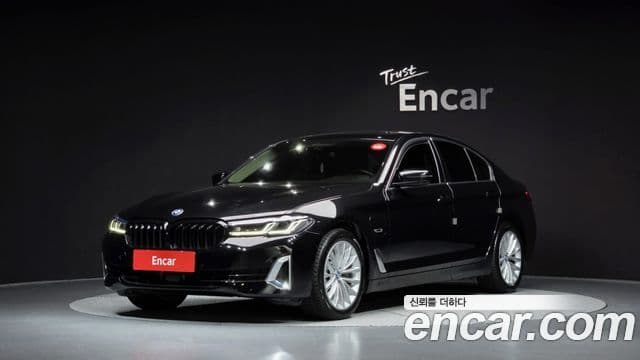 BMW 5 Series (G30)