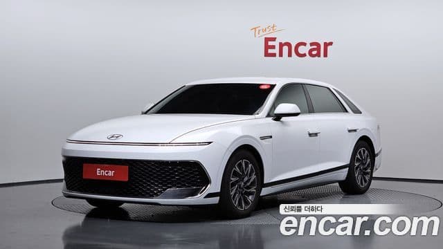 Hyundai The New Grandeur (GN7)