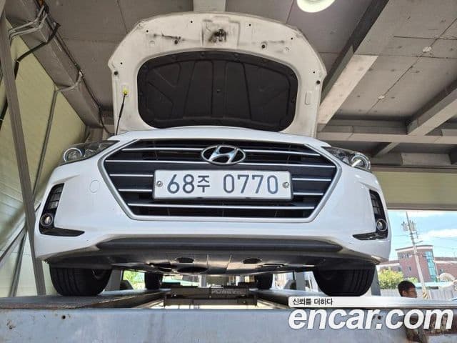 Hyundai Avante AD