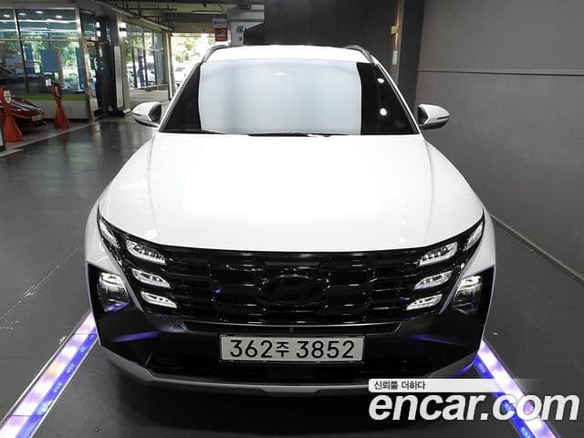 Hyundai The New Tucson Hybrid (NX4)