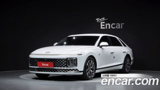 Hyundai Grandeur (GN7)