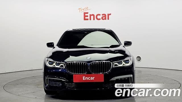 BMW 7 Series (G11) 3