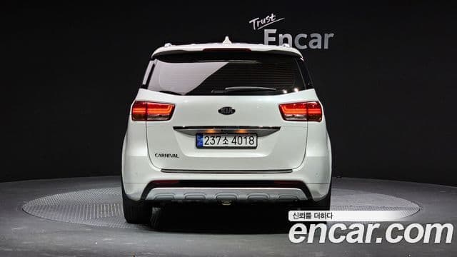 Kia All New Carnival 4