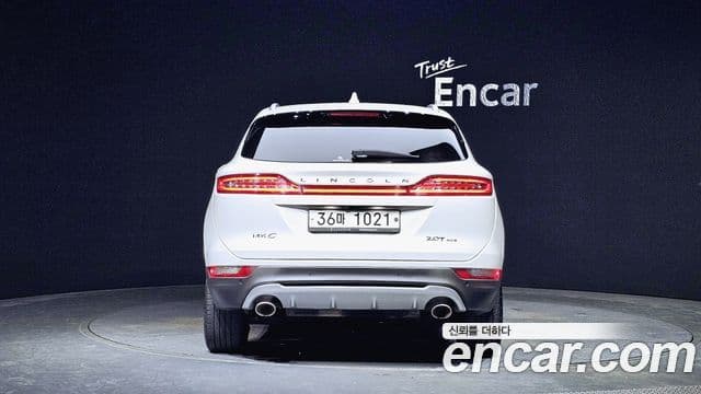 Lincoln MKC 4
