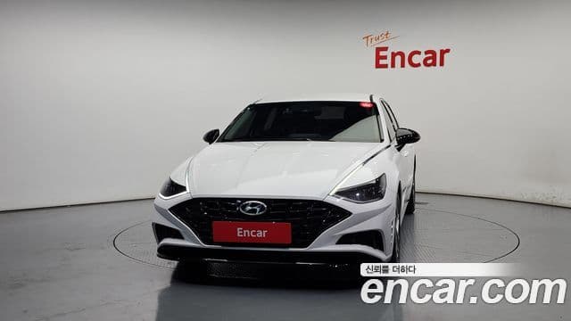 Hyundai Sonata (DN8) 3