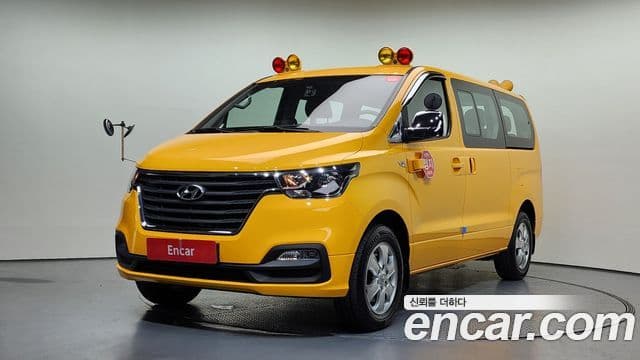 Hyundai The New Grand Starex