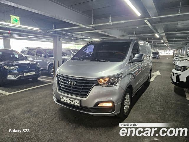 Hyundai The New Grand Starex 1