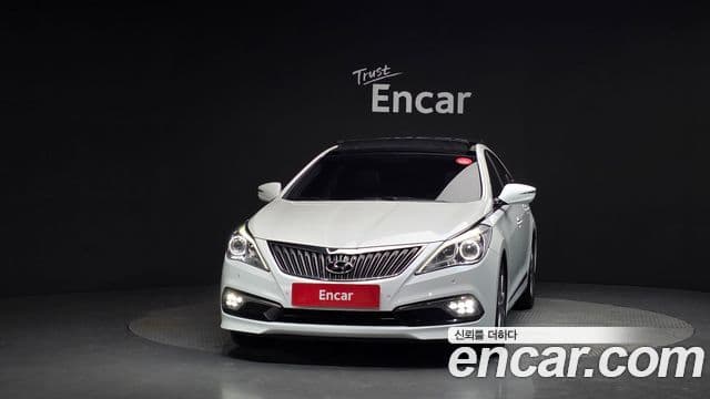 Hyundai Grandeur HG 2