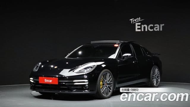 Porsche Panamera (971) 1