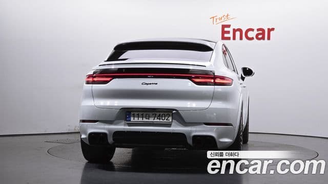 Porsche Cayenne (PO536) 4