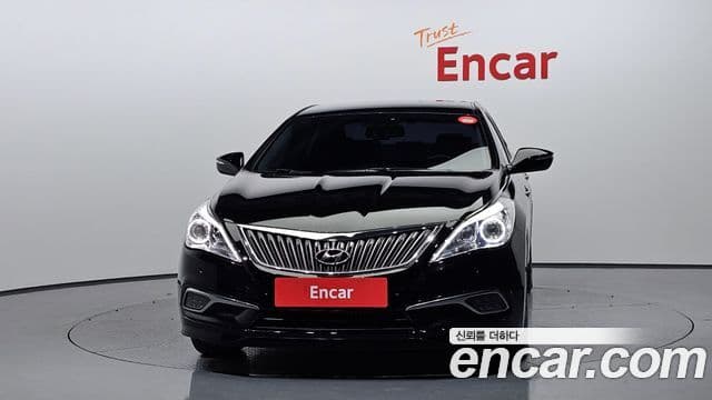 Hyundai Grandeur HG 2