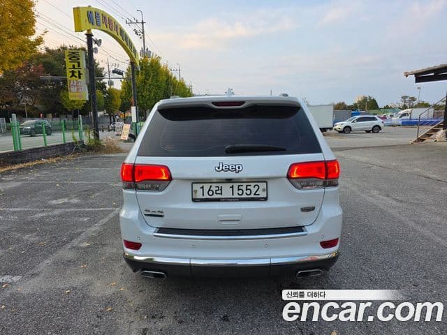 Jeep Grand Cherokee 4