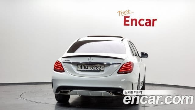 Mercedes-Benz C-Class W205 4