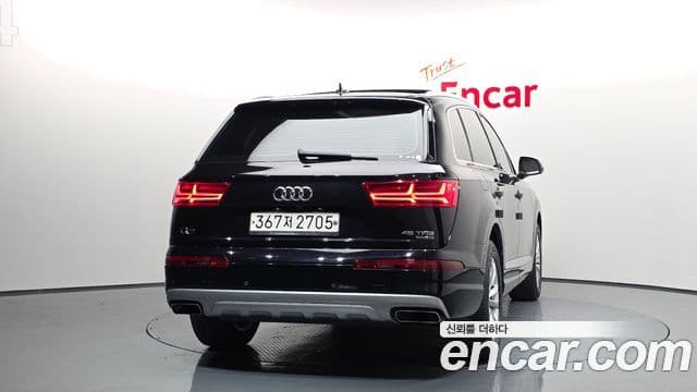 Audi Q7 (4M) 3