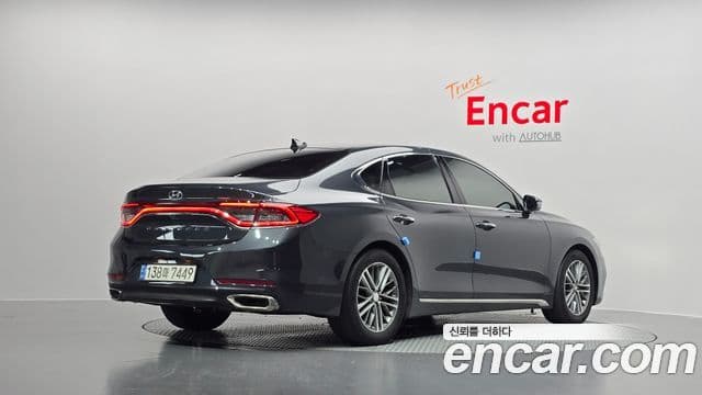 Hyundai Grandeur IG 2