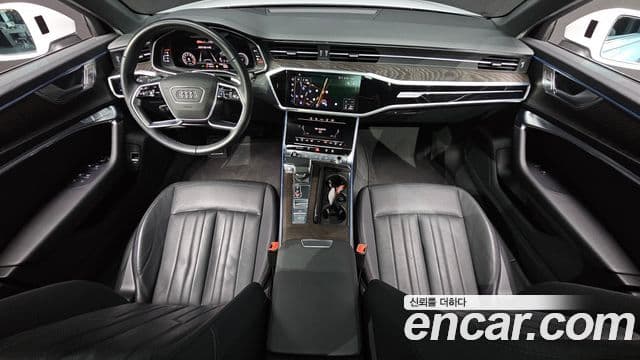 Audi A6 (C8) 4