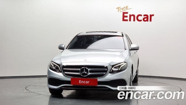Mercedes-Benz E-Class W213 3