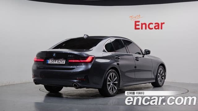 BMW 3 Series (G20) 2