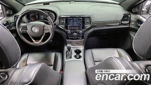 Jeep Grand Cherokee 4