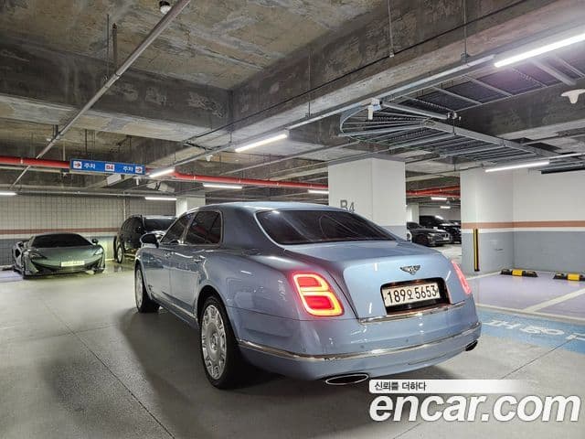 Bentley Mulsanne 3