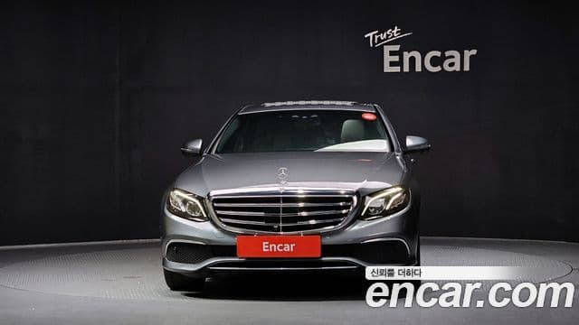 Mercedes-Benz E-Class W213 3