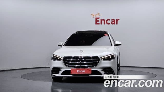 Mercedes-Benz S-Class W223 2