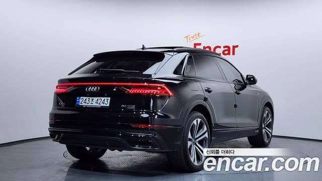 Audi Q8 (4M) 2