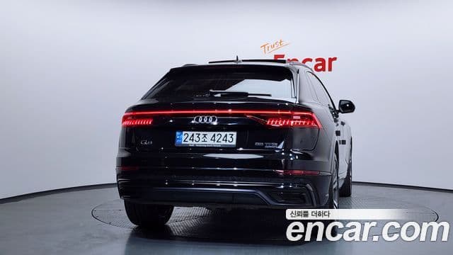 Audi Q8 (4M) 3