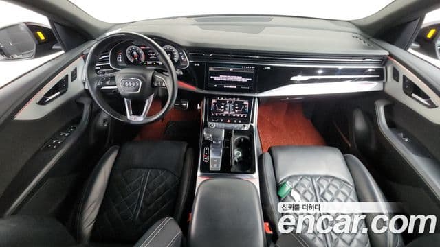 Audi Q8 (4M) 4