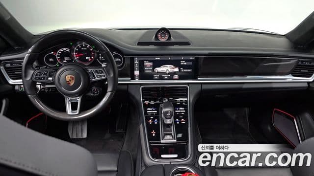 Porsche Panamera (971) 4