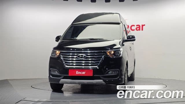 Hyundai The New Grand Starex 3