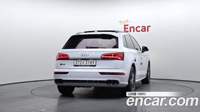 Audi SQ5 (FY) 3