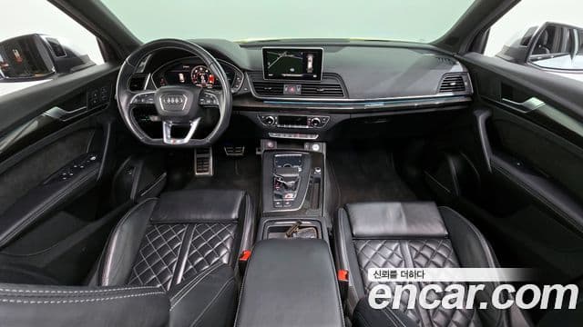 Audi SQ5 (FY) 4