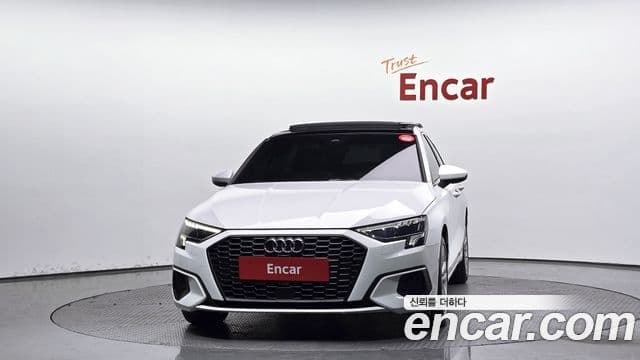 Audi A3 (8Y) 3